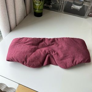 Lululemon Rest and Restore eye mask